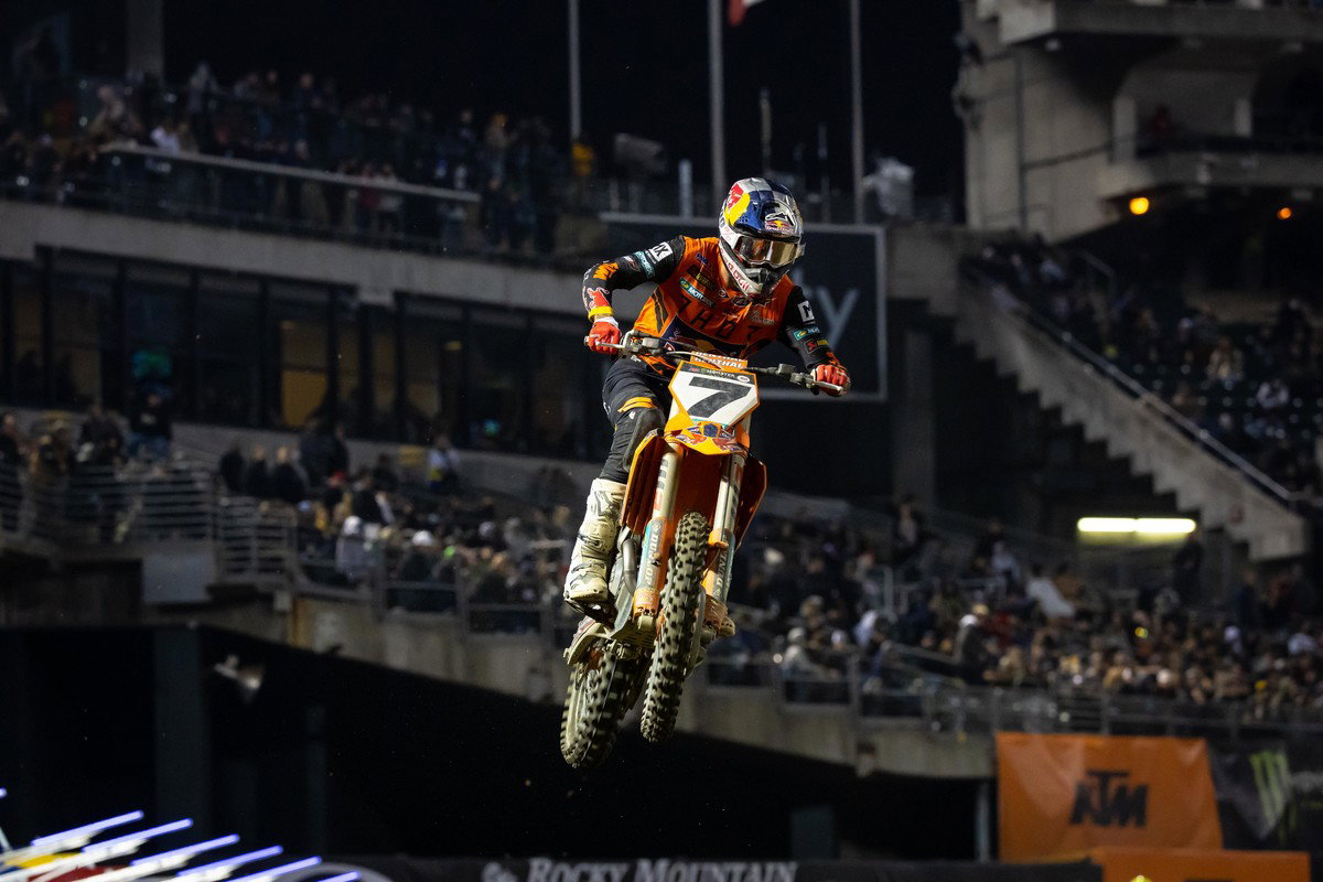 'Huck' aims for title as UKSX hits Exeter.